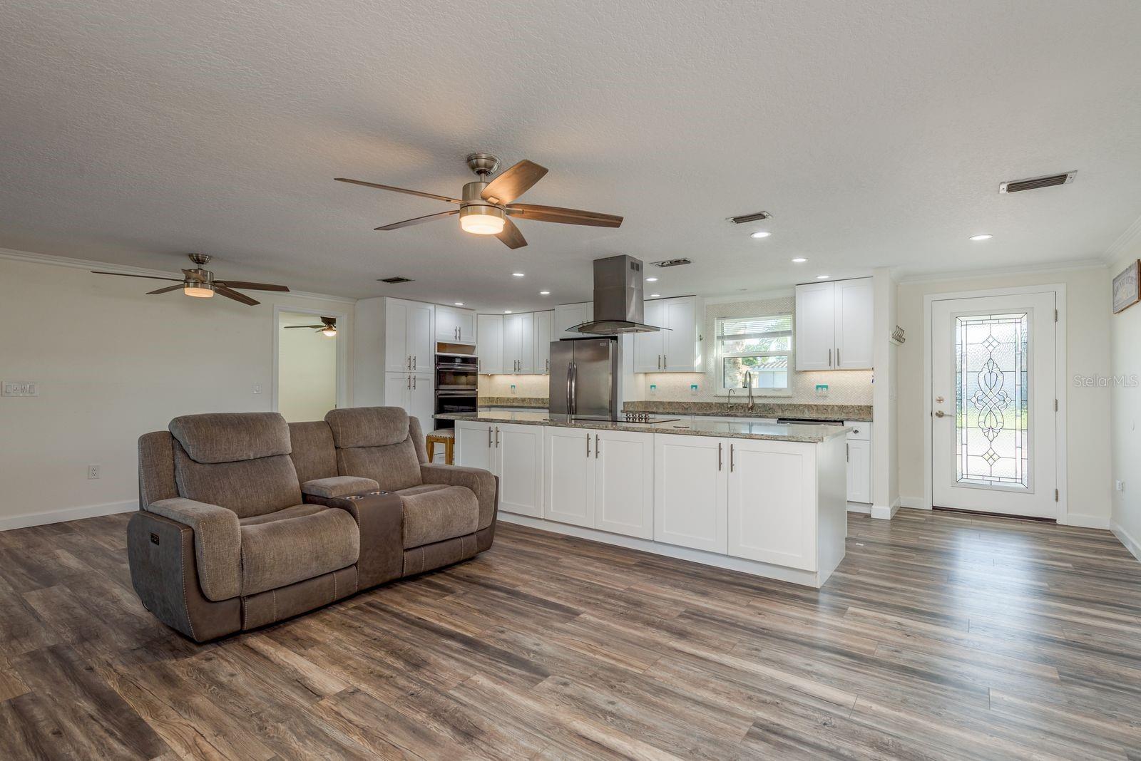 FLOR A MAR - Residential