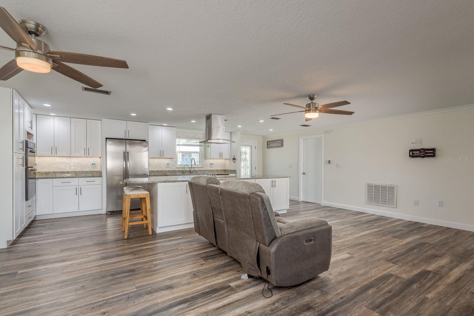 FLOR A MAR - Residential