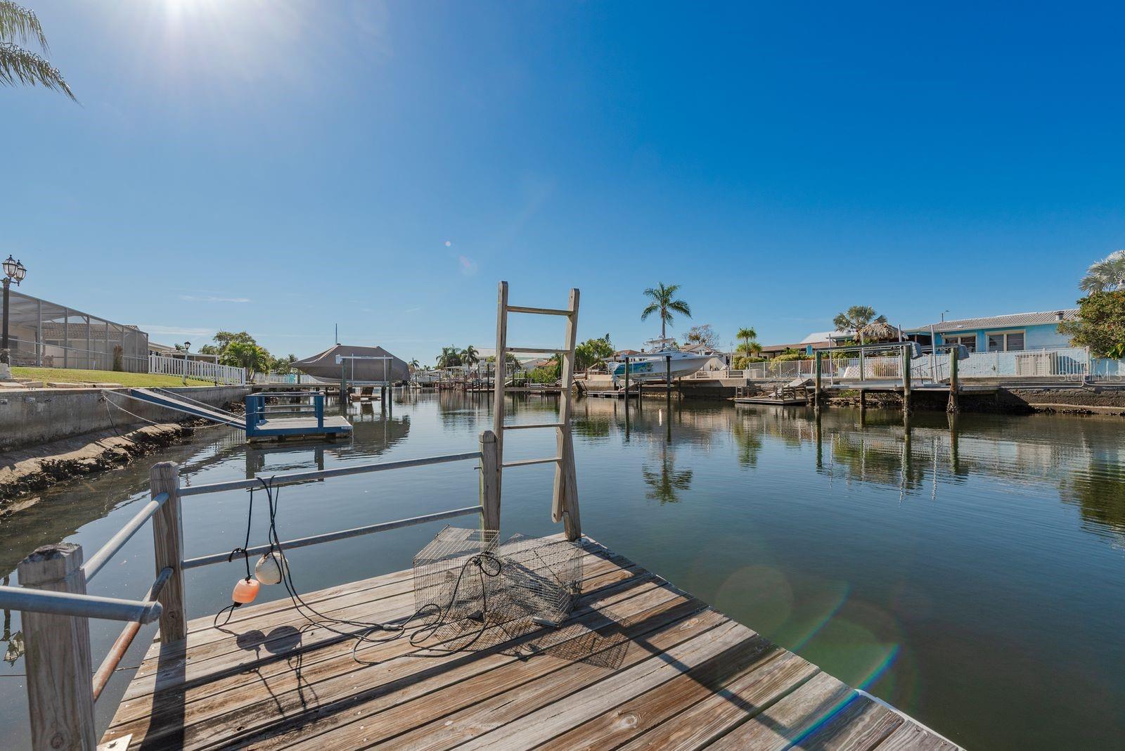 FLOR A MAR - Residential