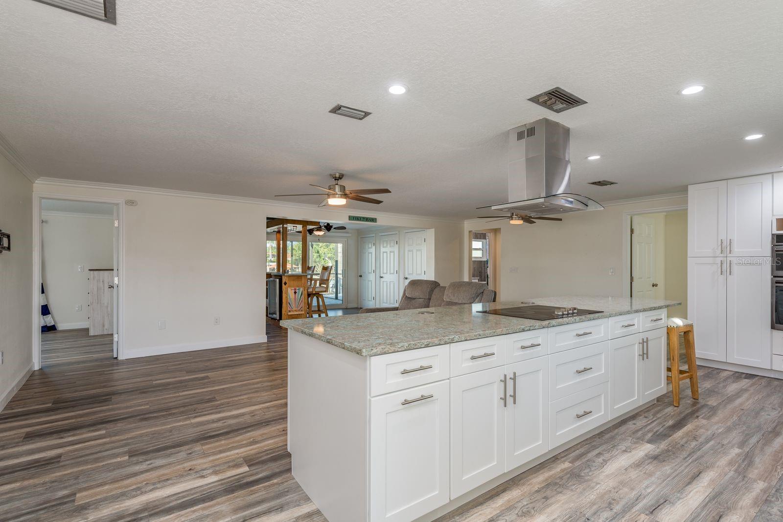 FLOR A MAR - Residential