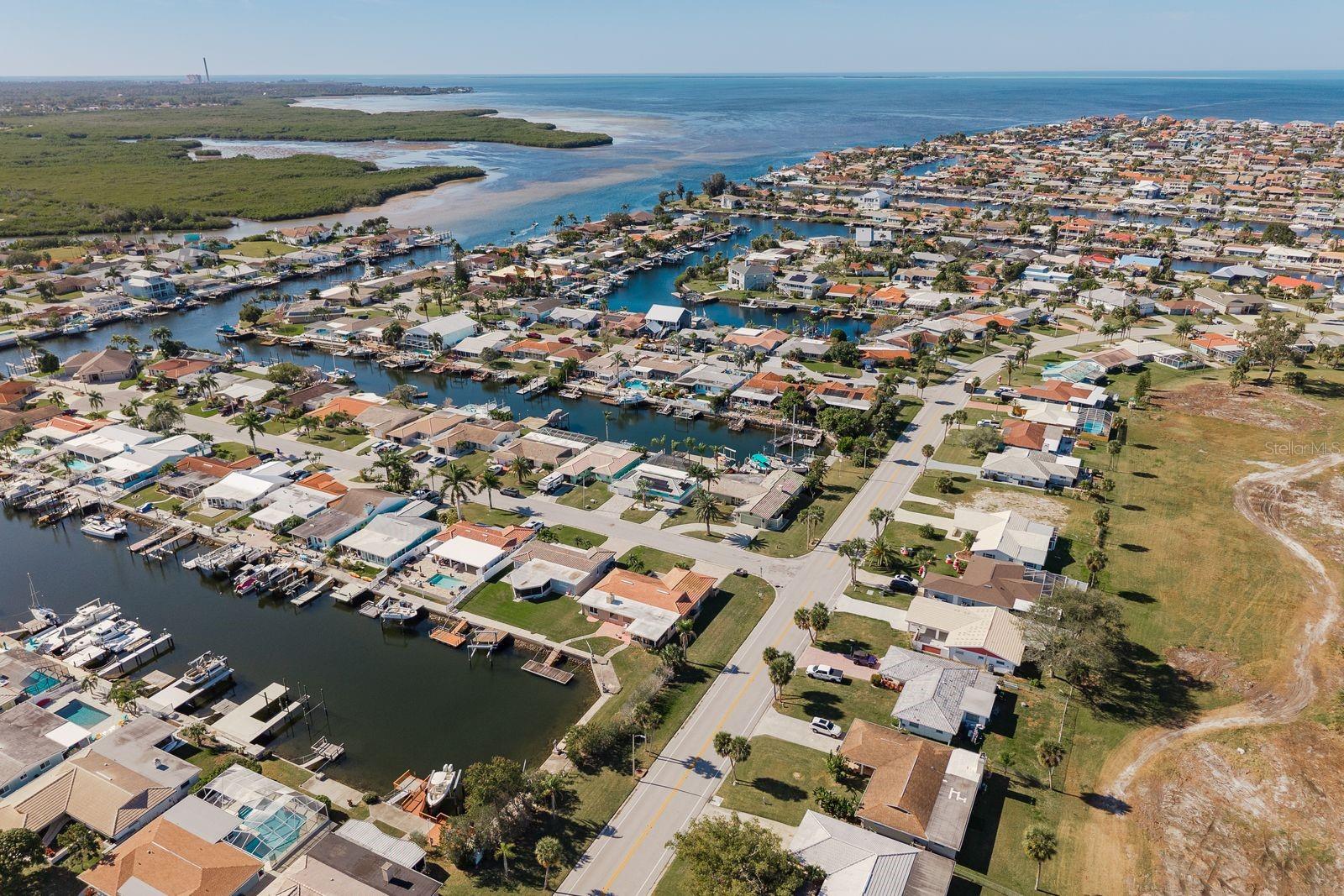 FLOR A MAR - Residential