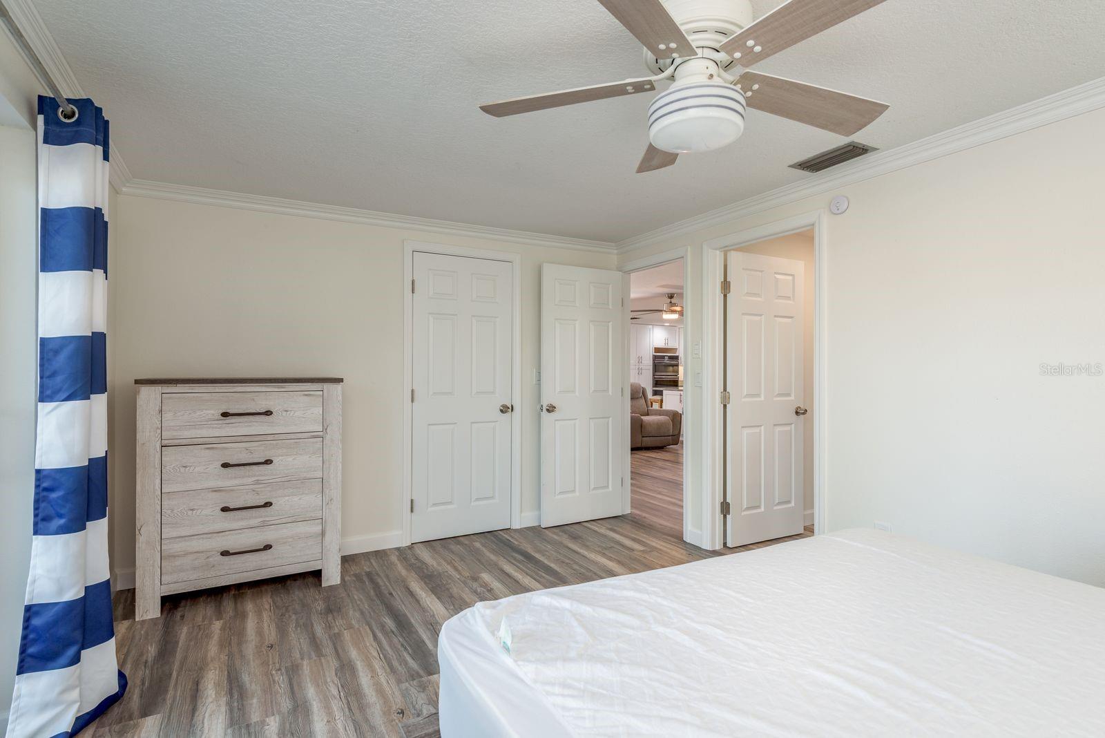 FLOR A MAR - Residential