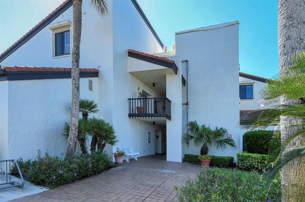 Photo of 2089 Gulf Of Mexico Drive #G1-104, Longboat Key, FL 34228 (MLS # A4681853)