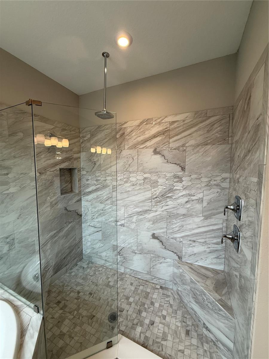 RIVER LANDING - Residential