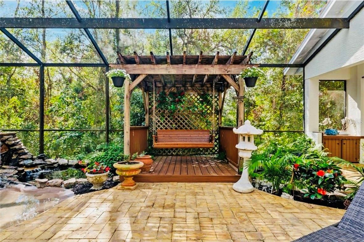 COUNTRY CREEK - Residential Lease