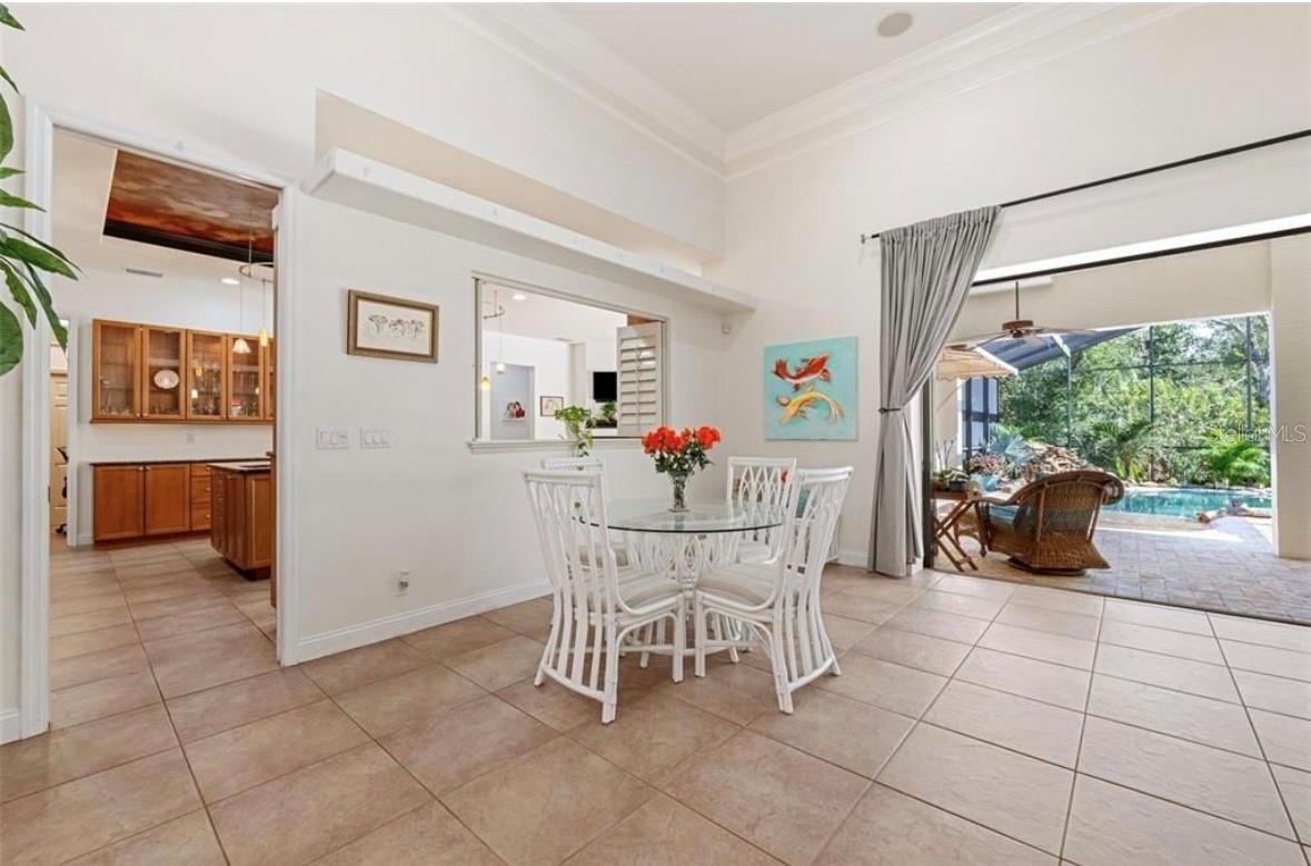 COUNTRY CREEK - Residential Lease