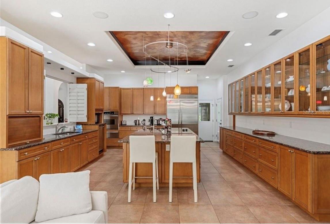 COUNTRY CREEK - Residential Lease