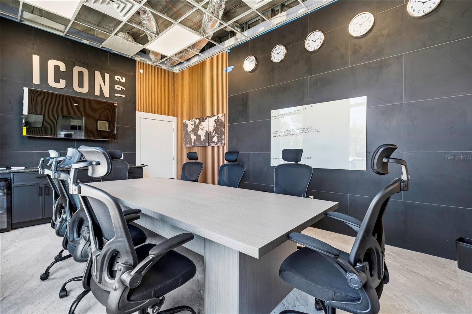 ACREAGE & UNREC - Commercial Sale