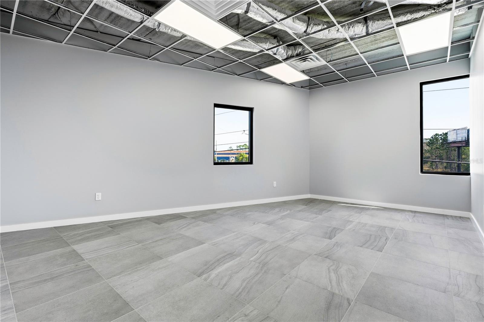 ACREAGE & UNREC - Commercial Sale