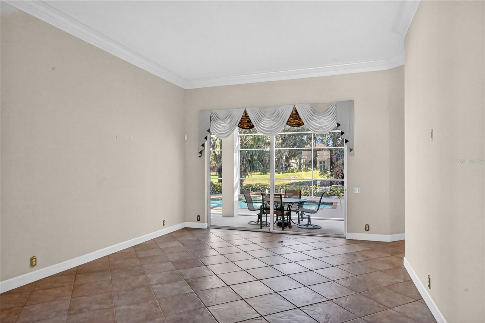 ROSEDALE 7 - Residential