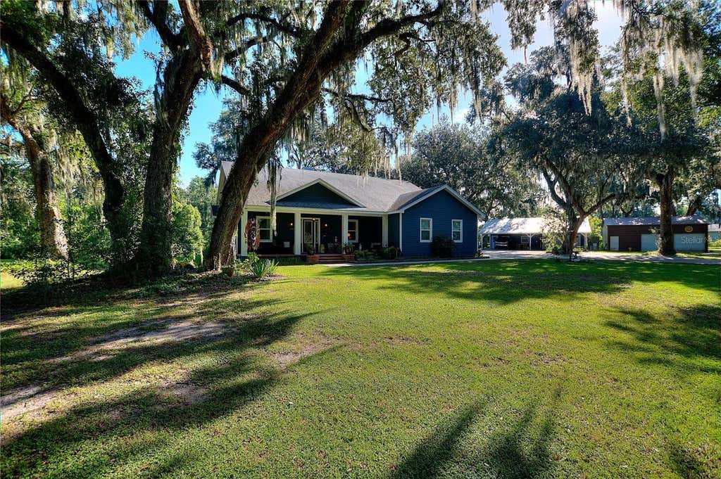 Photo of 4251 Glenview Dr, Lakeland, FL 33810 (MLS # L4964446)