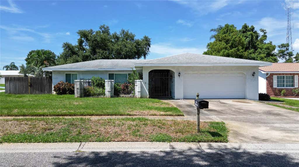 Photo of 11051 130th Avenue, Largo, FL 33778 (MLS # TB8537716)