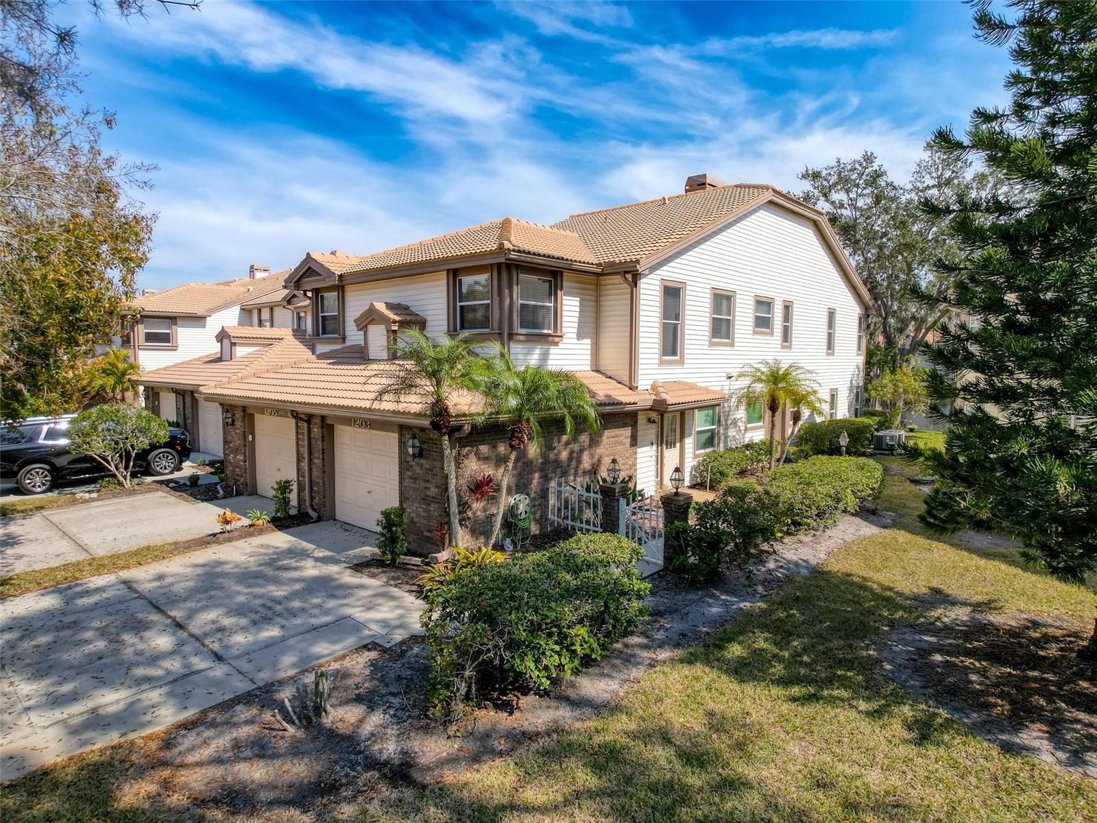 1203 CLAYS TRAIL 406