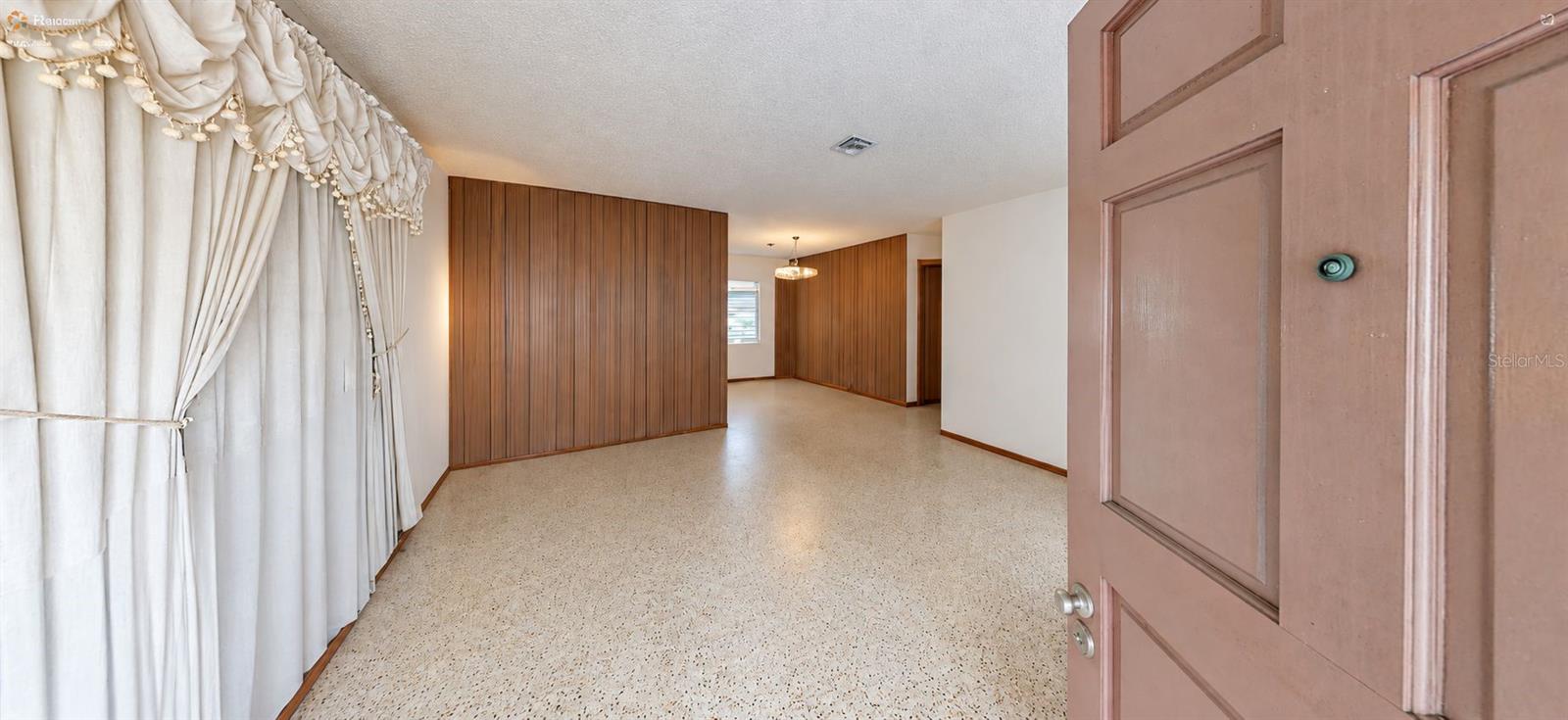 1443 ALHAMBRA DRIVE