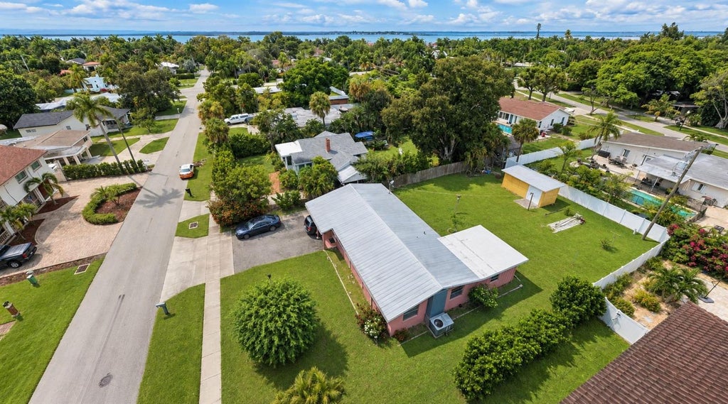 Photo of 1443 Alhambra Drive, Fort Myers, FL 33901 (MLS # TB8550998)