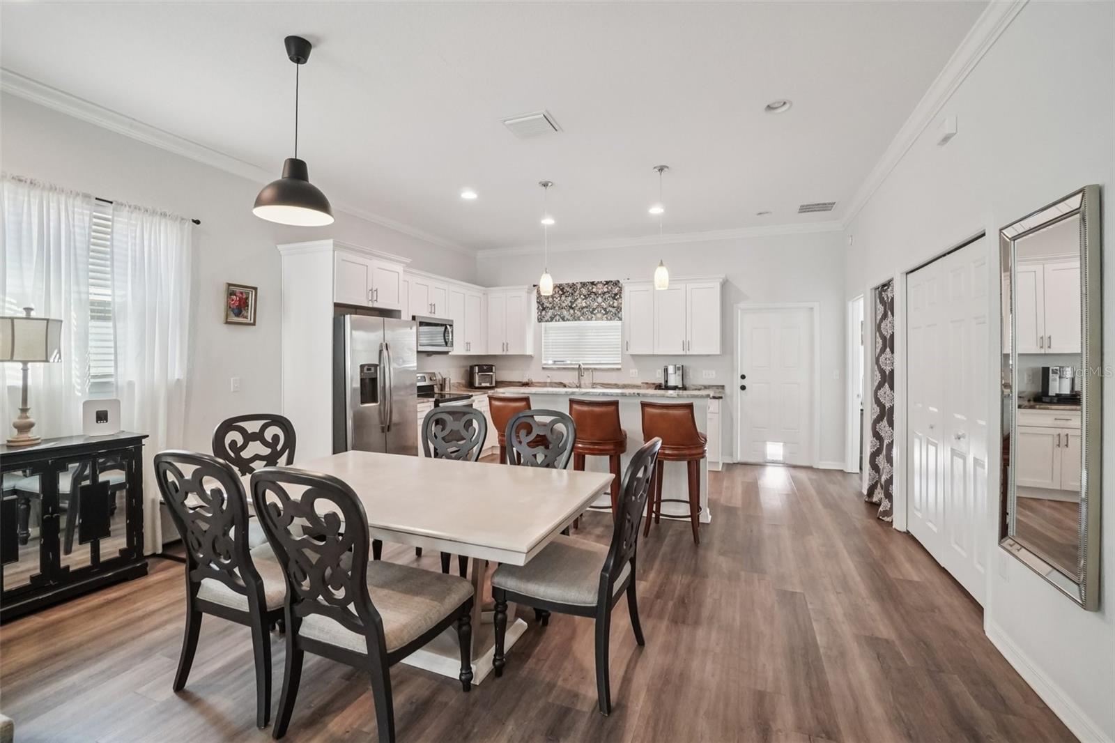 RIVERVIEW - Residential