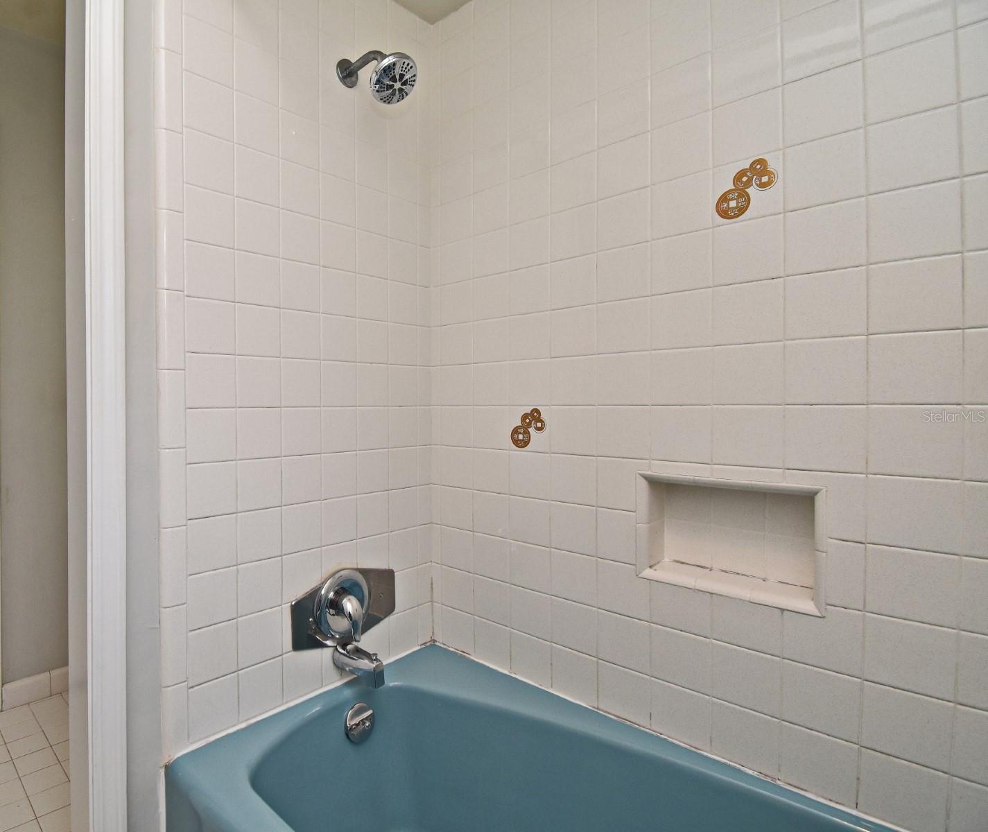 ENGLISH ESTATES UNIT 2 - Residential
