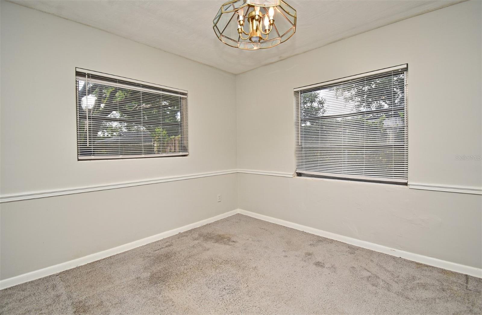 ENGLISH ESTATES UNIT 2 - Residential