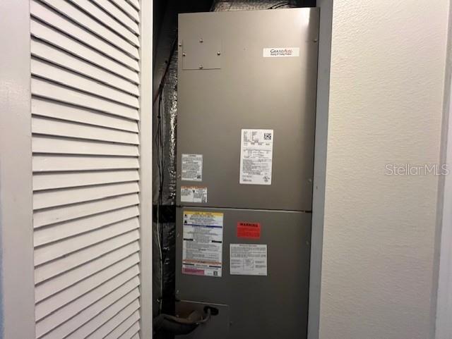 ELNORA SQUARE AMD - Residential