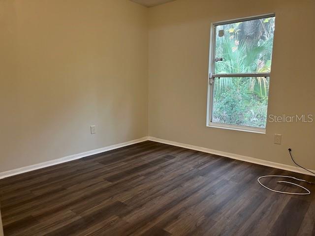 ELNORA SQUARE AMD - Residential