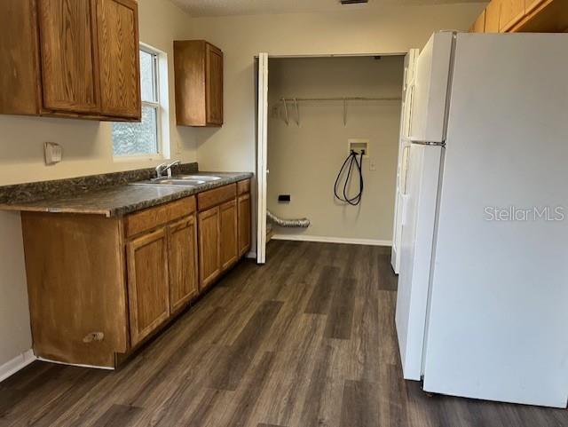 ELNORA SQUARE AMD - Residential