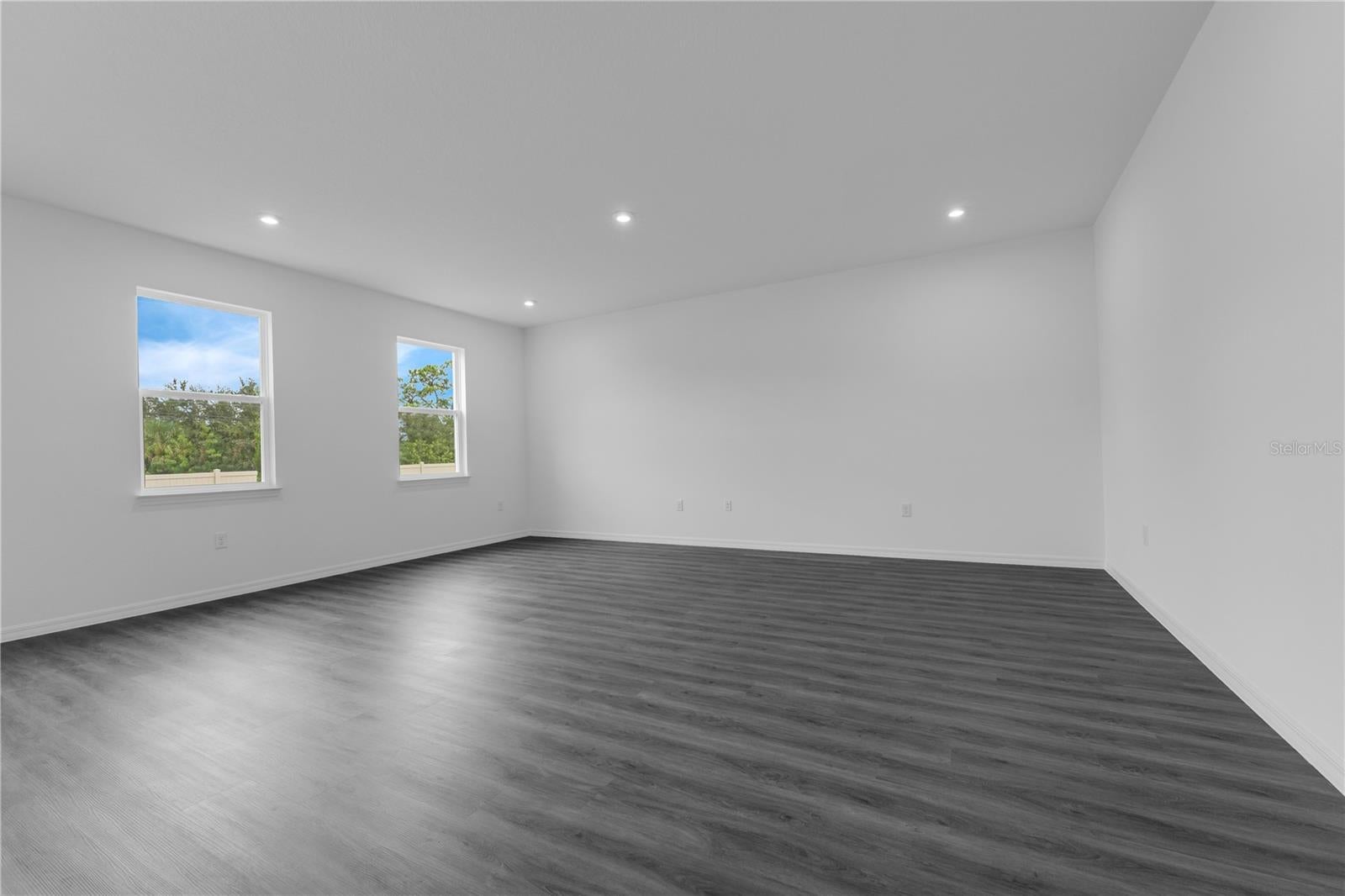 1812 HORSETAIL DRIVE
