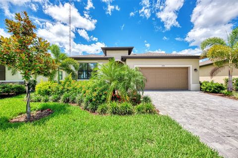 A home in PORT CHARLOTTE