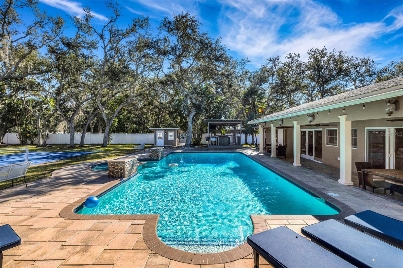 ACREAGE & UNREC - Residential