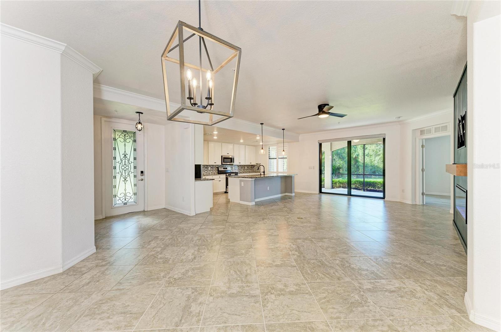 LAKEWOOD NATIONAL - Residential