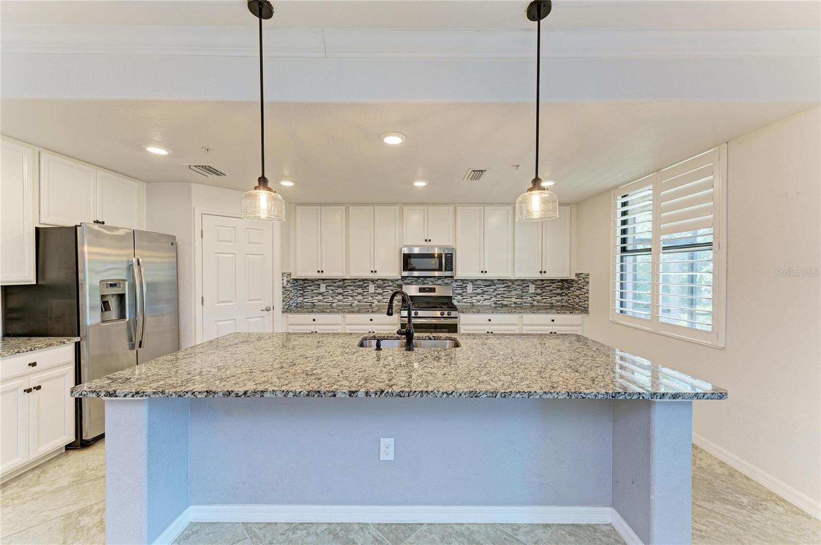 LAKEWOOD NATIONAL - Residential