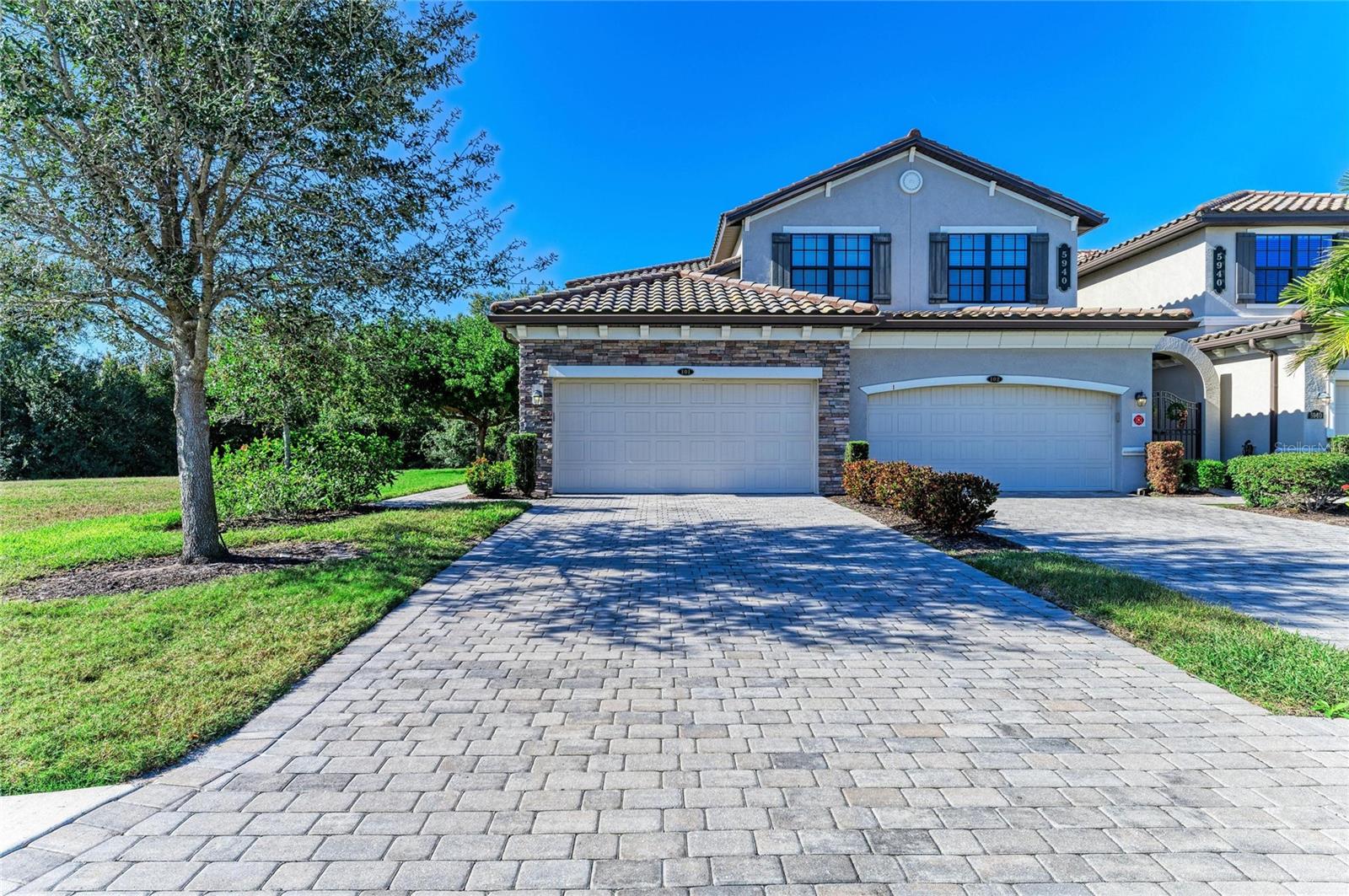 LAKEWOOD NATIONAL - Residential