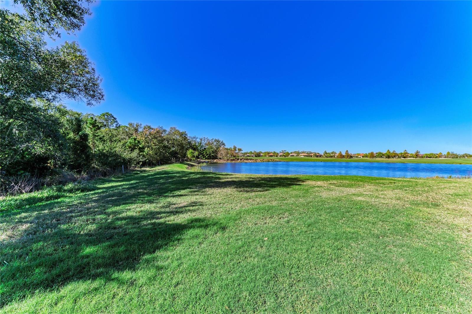 LAKEWOOD NATIONAL - Residential