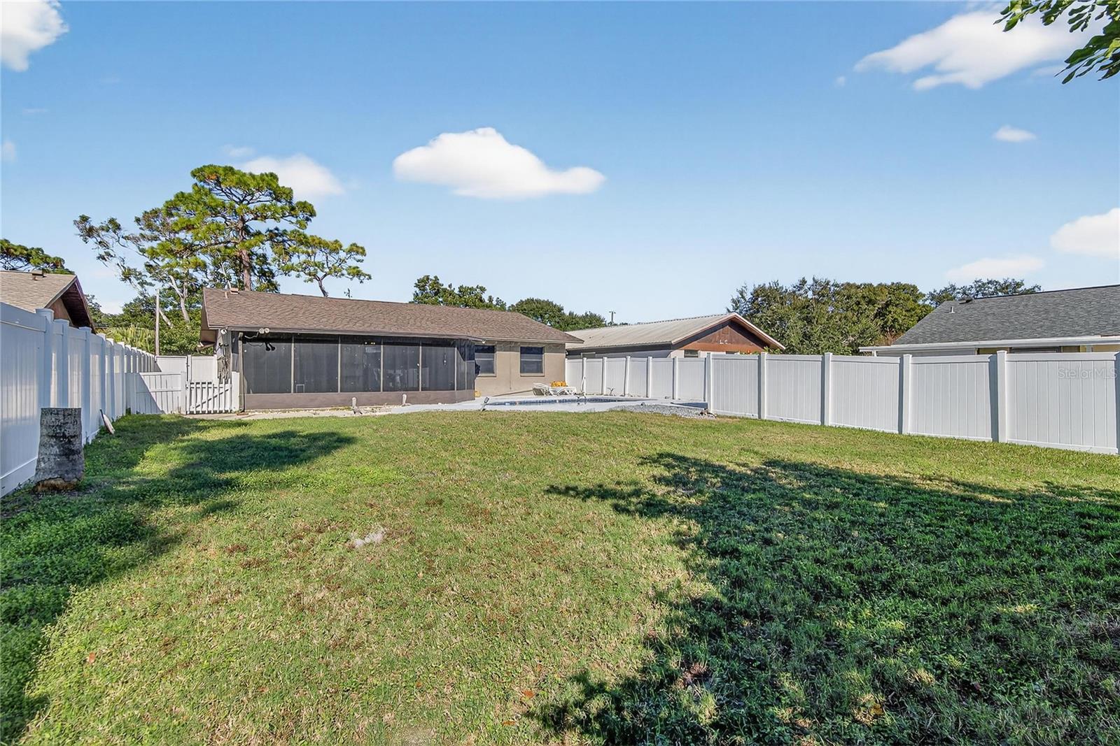 ROBIN WOODS ESTATES - Residential