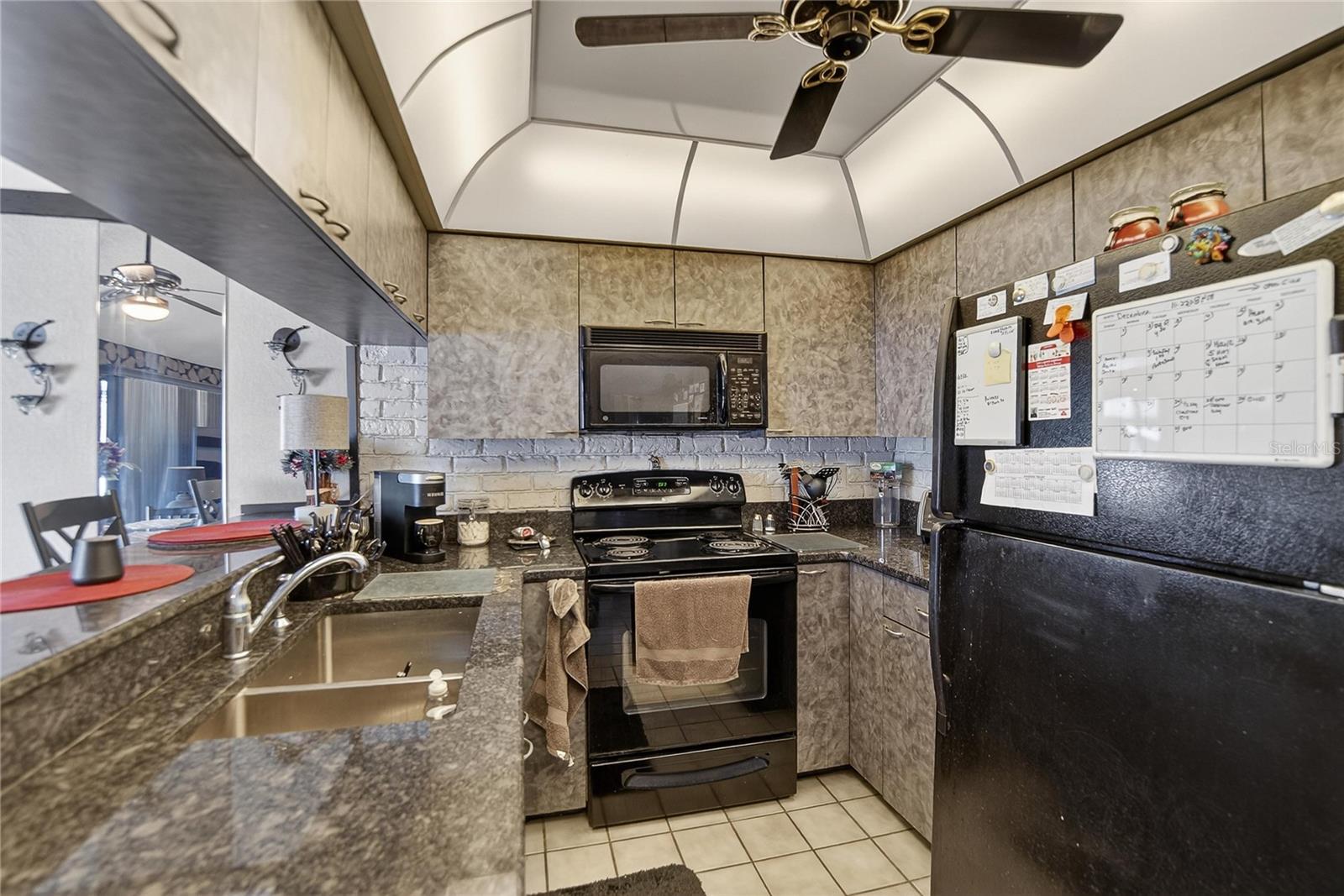 ROBIN WOODS ESTATES - Residential