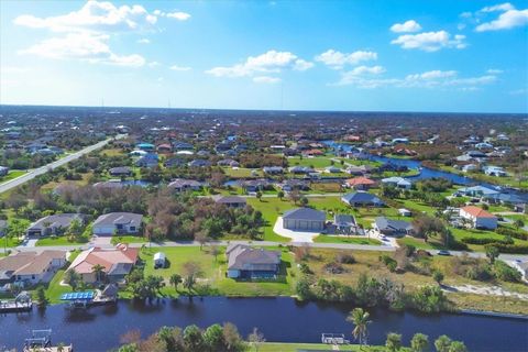 A home in PORT CHARLOTTE