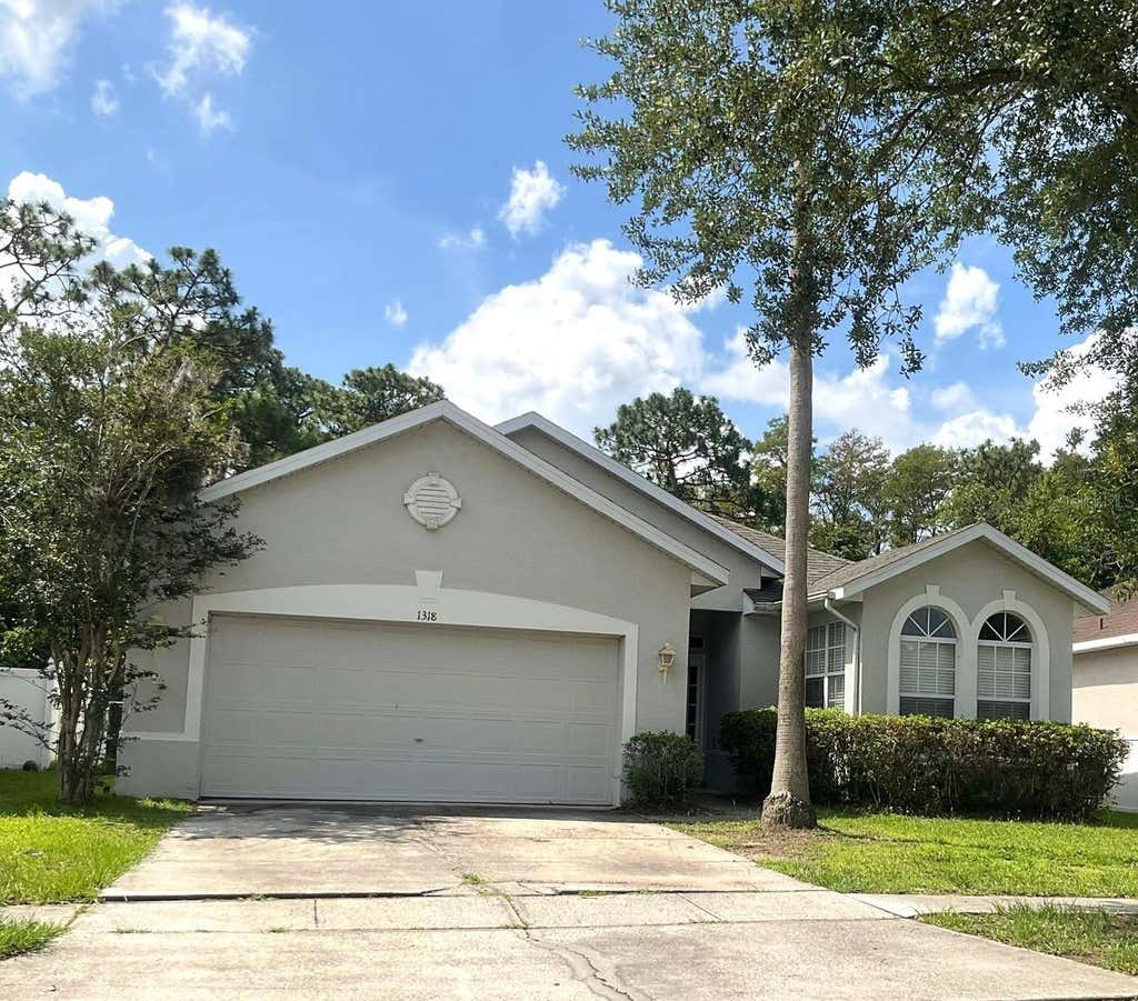 Photo of 1318 Lake Biscayne Way, Orlando, FL 32824 (MLS # O6432714)