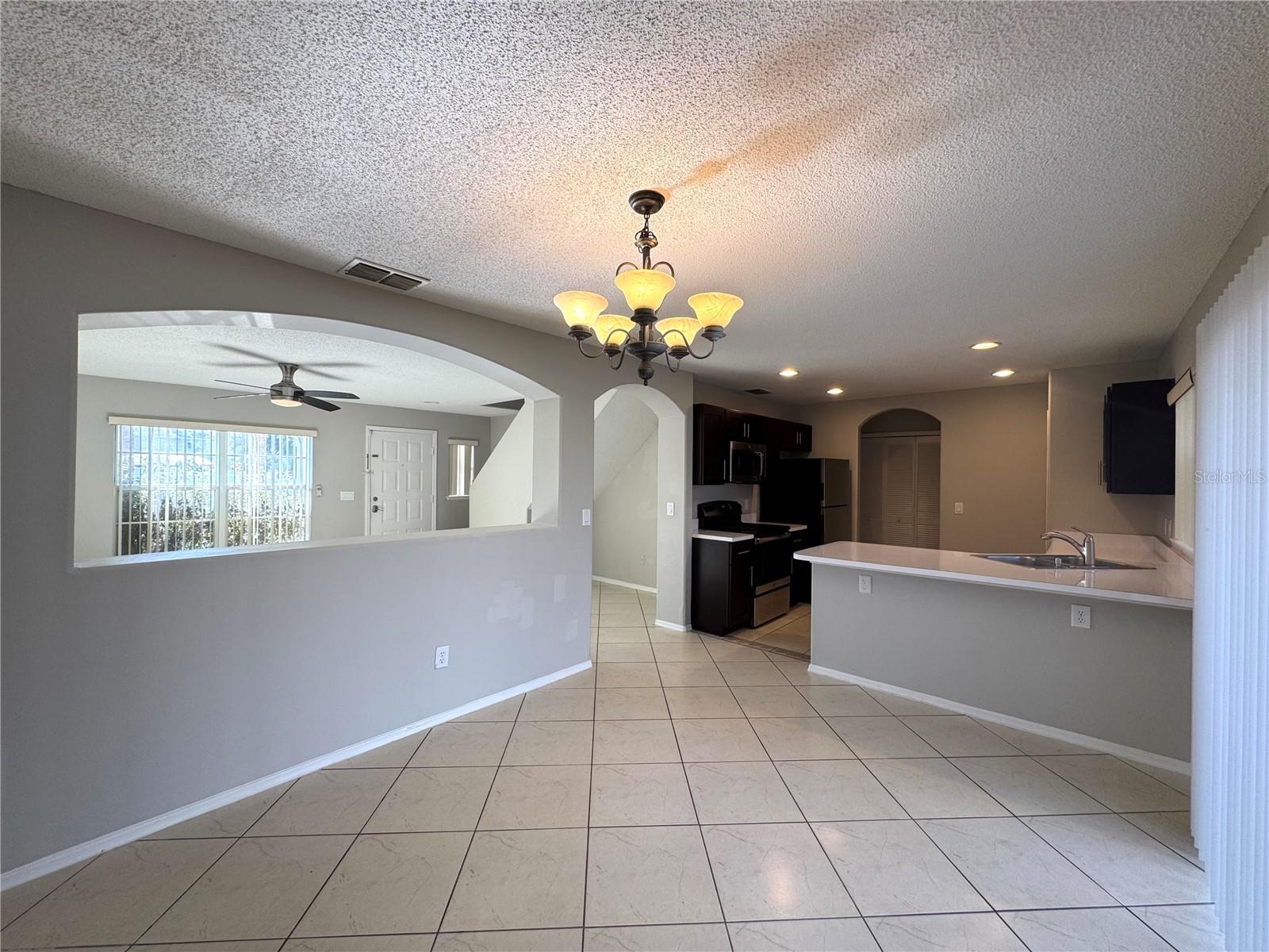 PEBBLE CREEK PH 01 - Residential Lease