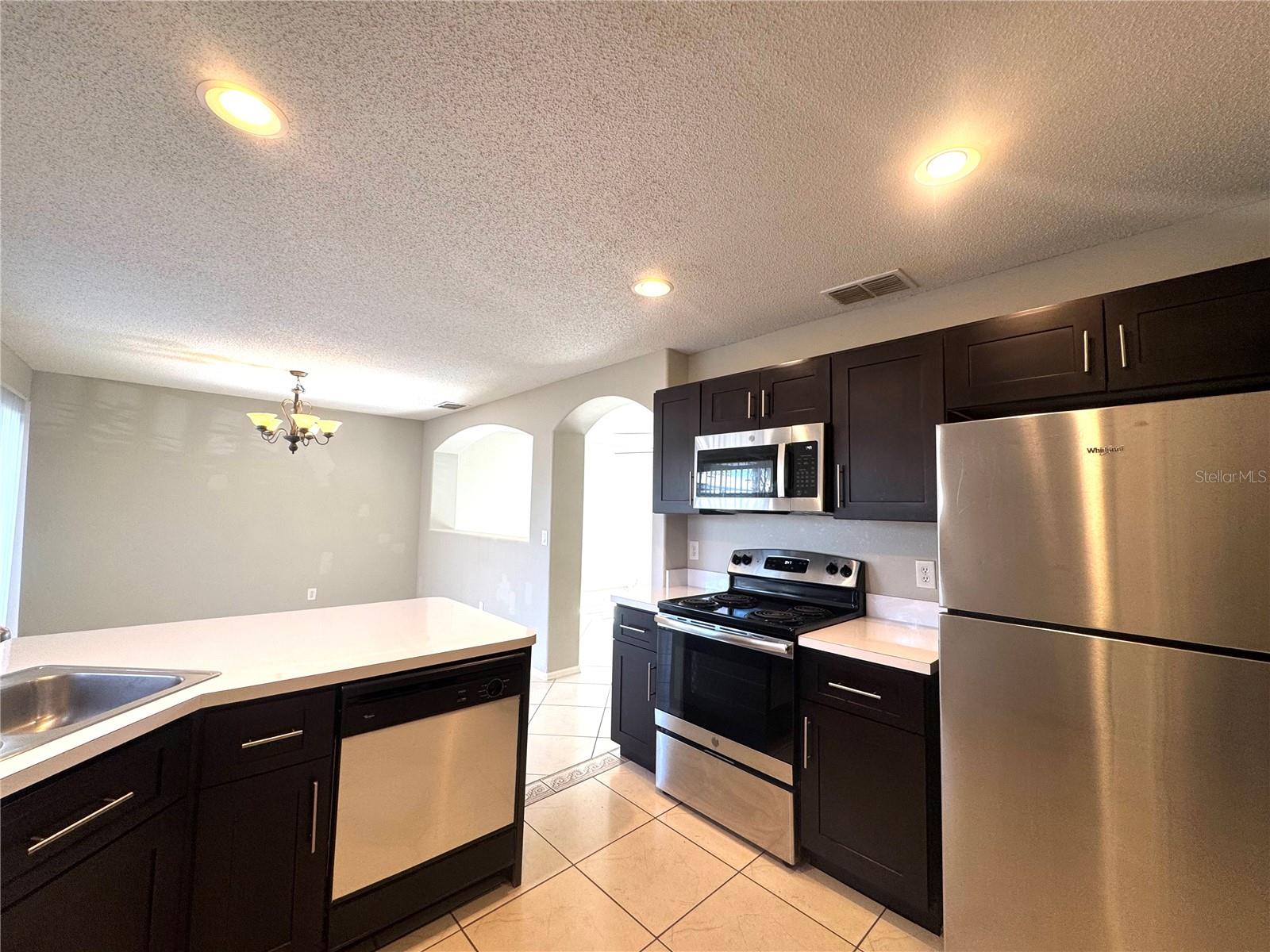 PEBBLE CREEK PH 01 - Residential Lease