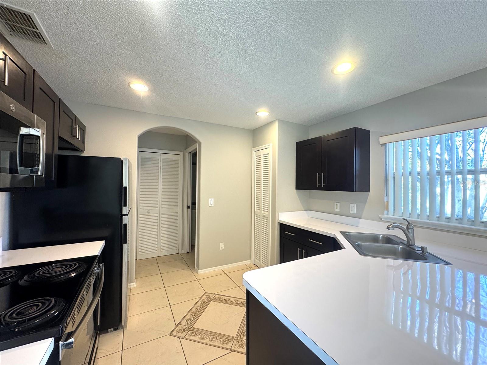 PEBBLE CREEK PH 01 - Residential Lease