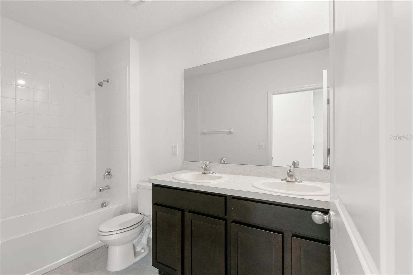 AVALON PARK WEST NORTH PH 1A & - Residential Lease