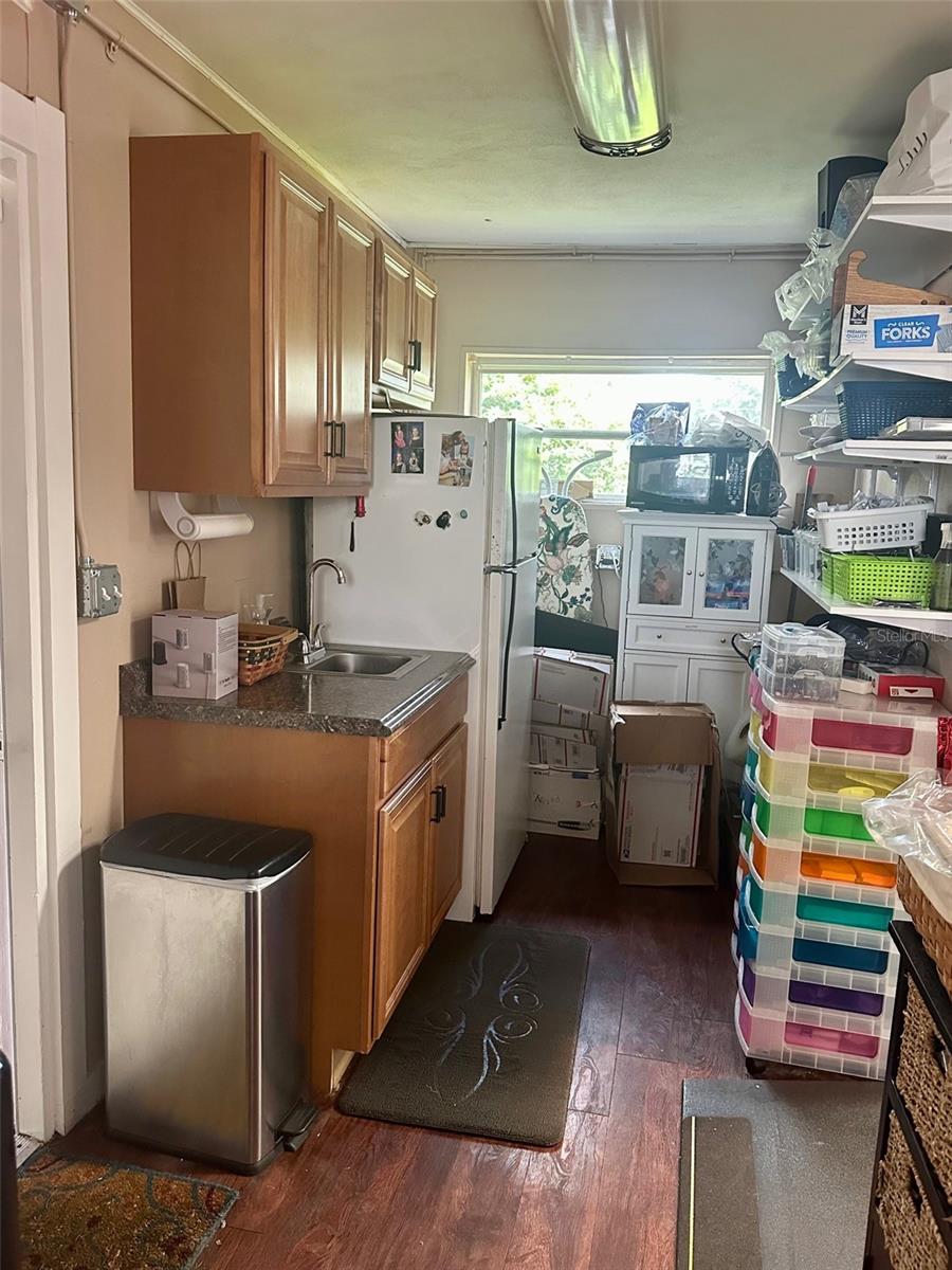 BUCKEYE COURT REP - Commercial Lease