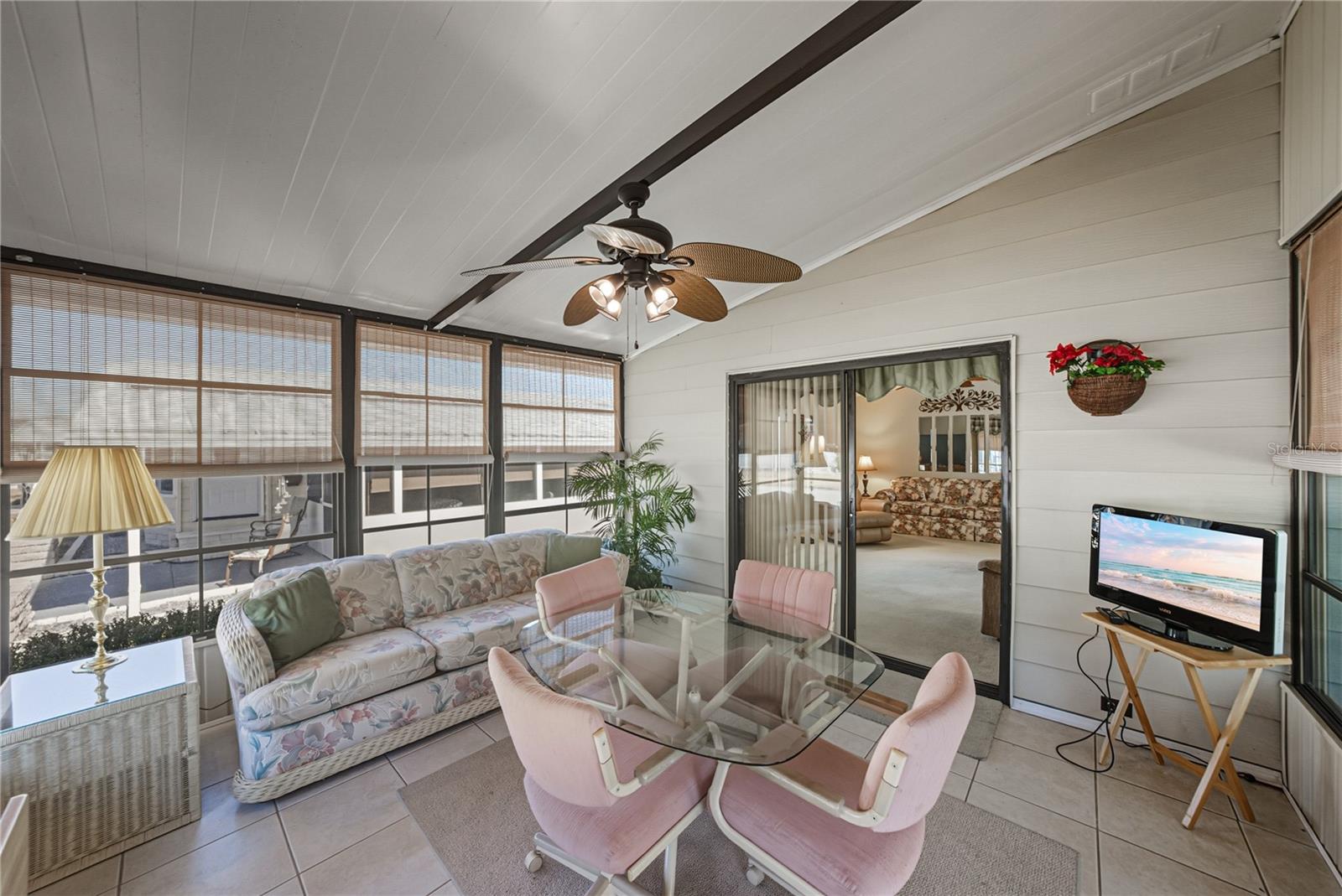 COLONY HILLS COMMUNITY - Residential