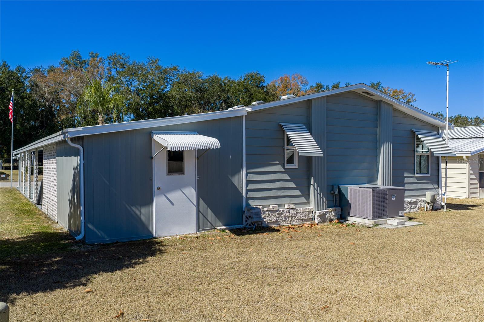 COLONY HILLS COMMUNITY - Residential