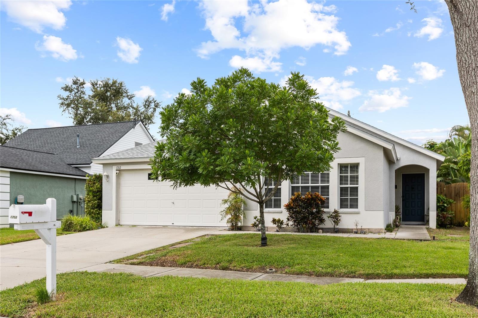1702 MEADOW OAK LANE