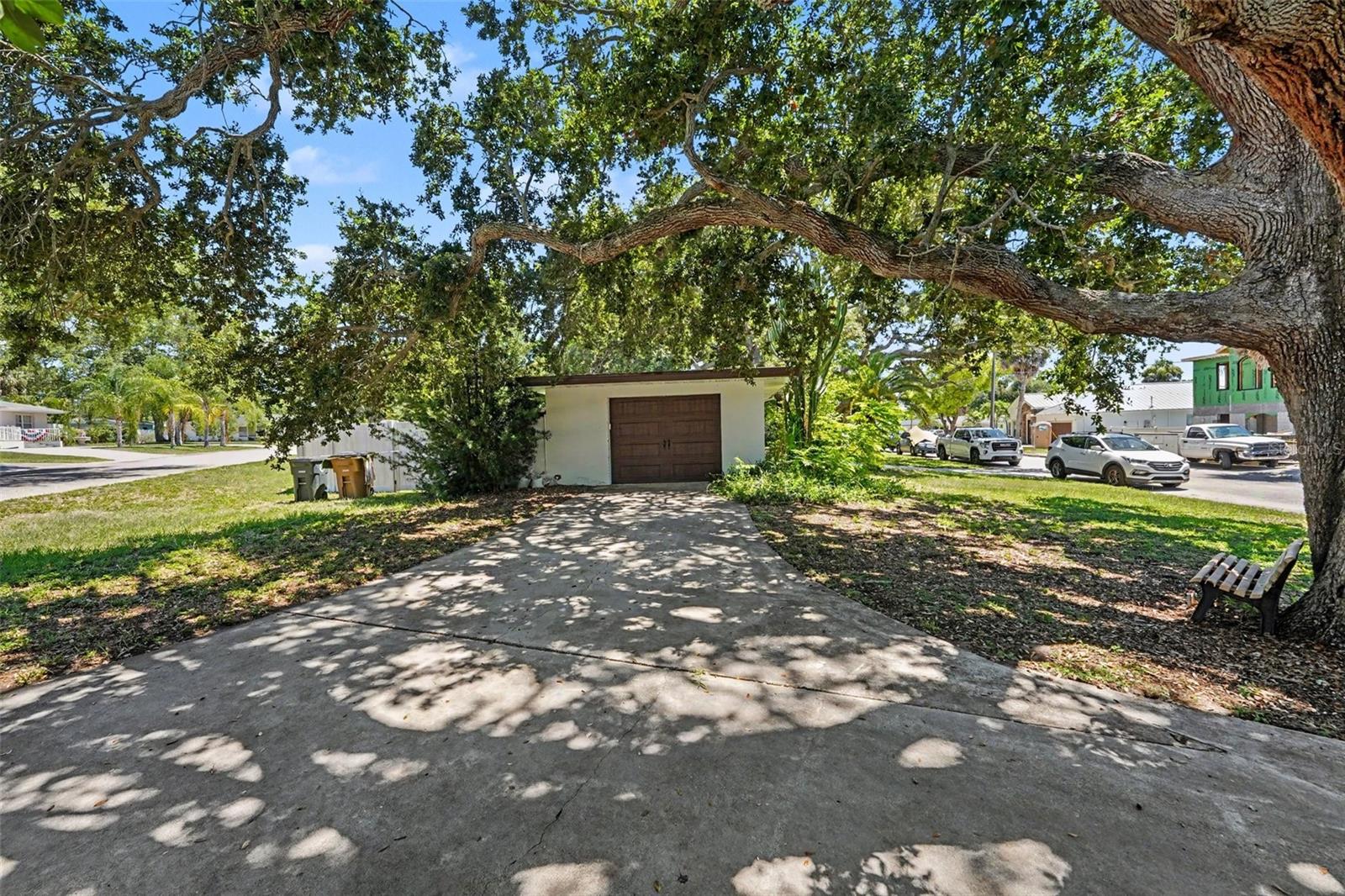 217 GARDEN CIRCLE