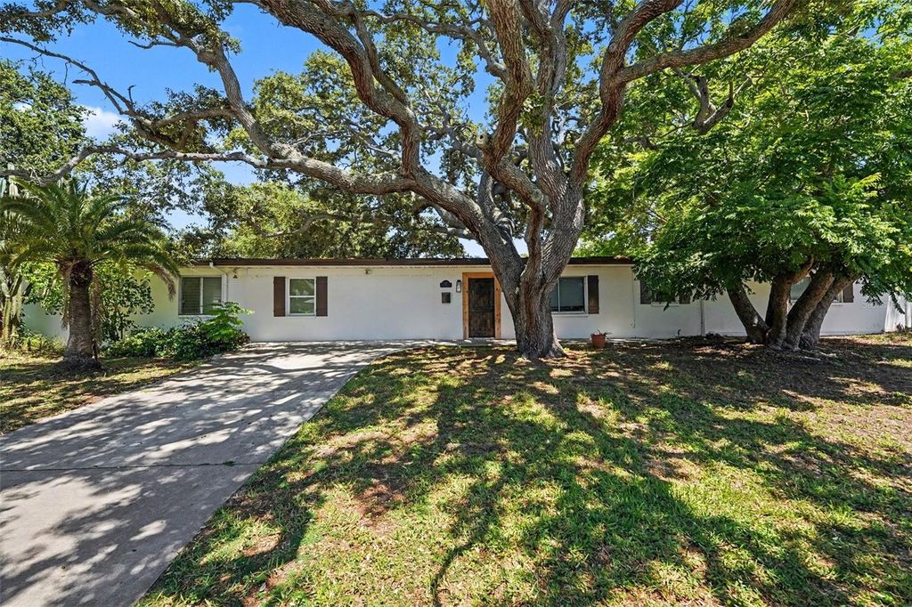 Photo of 217 Garden Circle, Clearwater, FL 33756 (MLS # TB8522431)