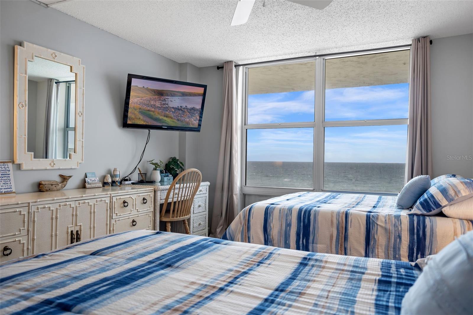 AQUARIUS OCEANFRONT - Residential