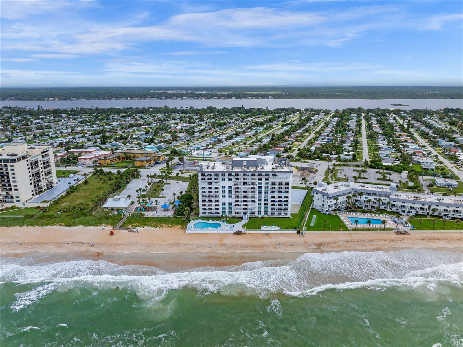 AQUARIUS OCEANFRONT - Residential