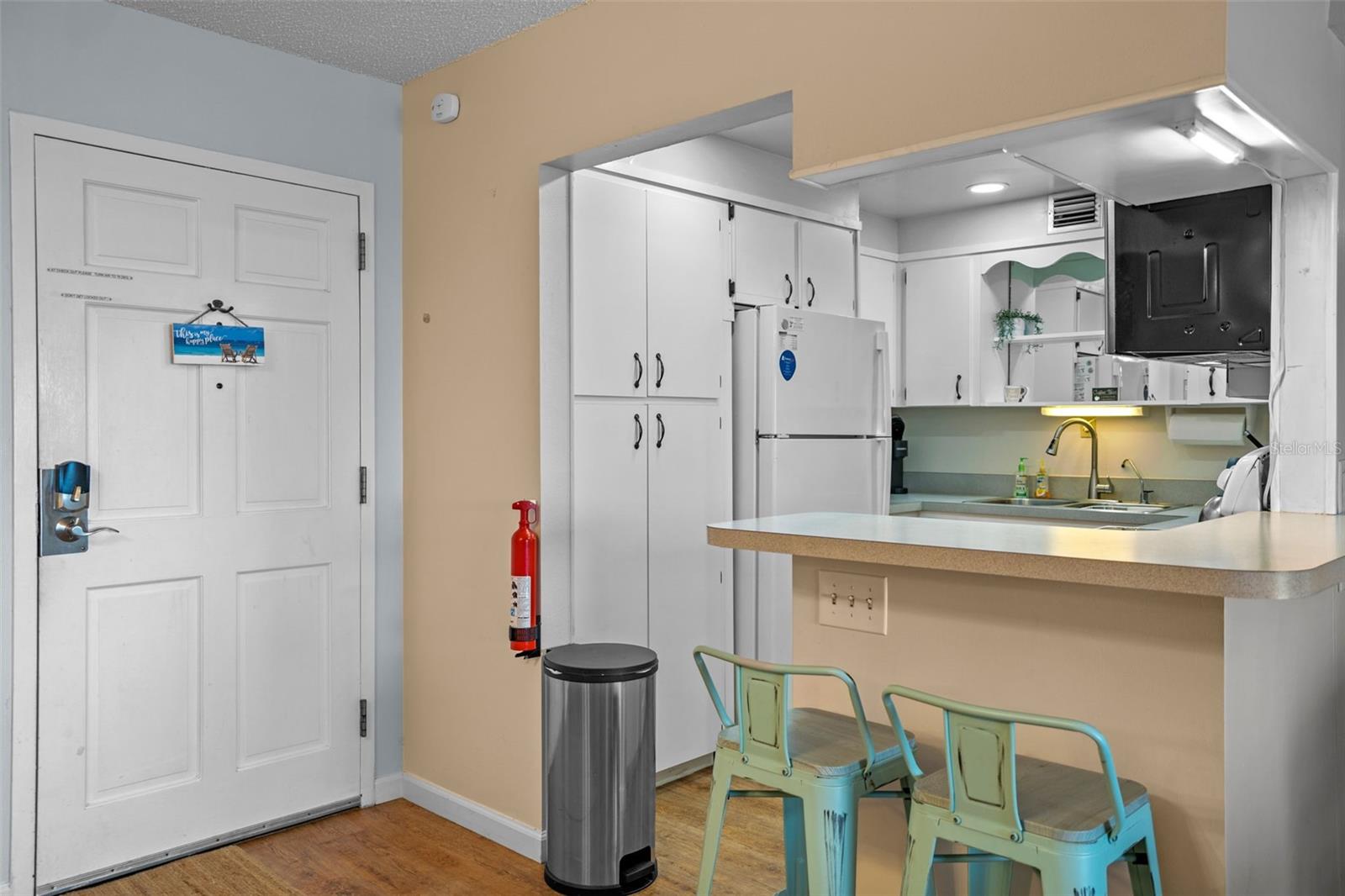 AQUARIUS OCEANFRONT - Residential