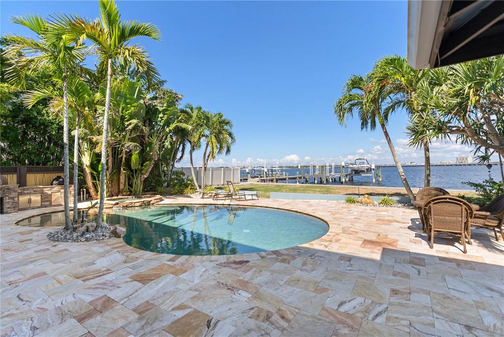 34205 - Bradenton community | Sarasota Real Estate 38 Photo of 1710 Point Pleasant Avenue W, Bradenton, FL 34205 (MLS # A4669757)